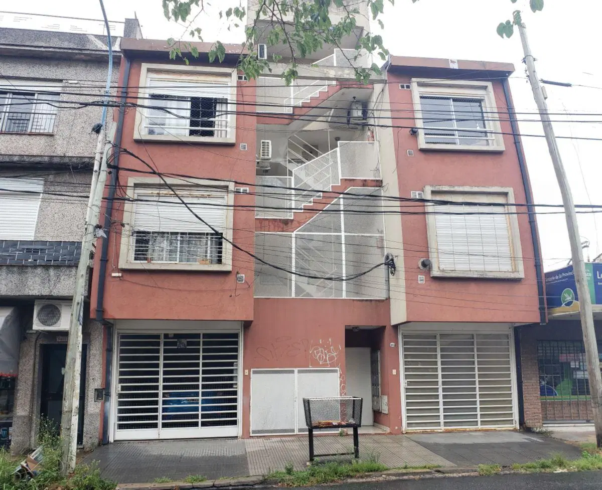 Departamento de 60 m² con 1 dormitorio en alquiler en Caseros 2