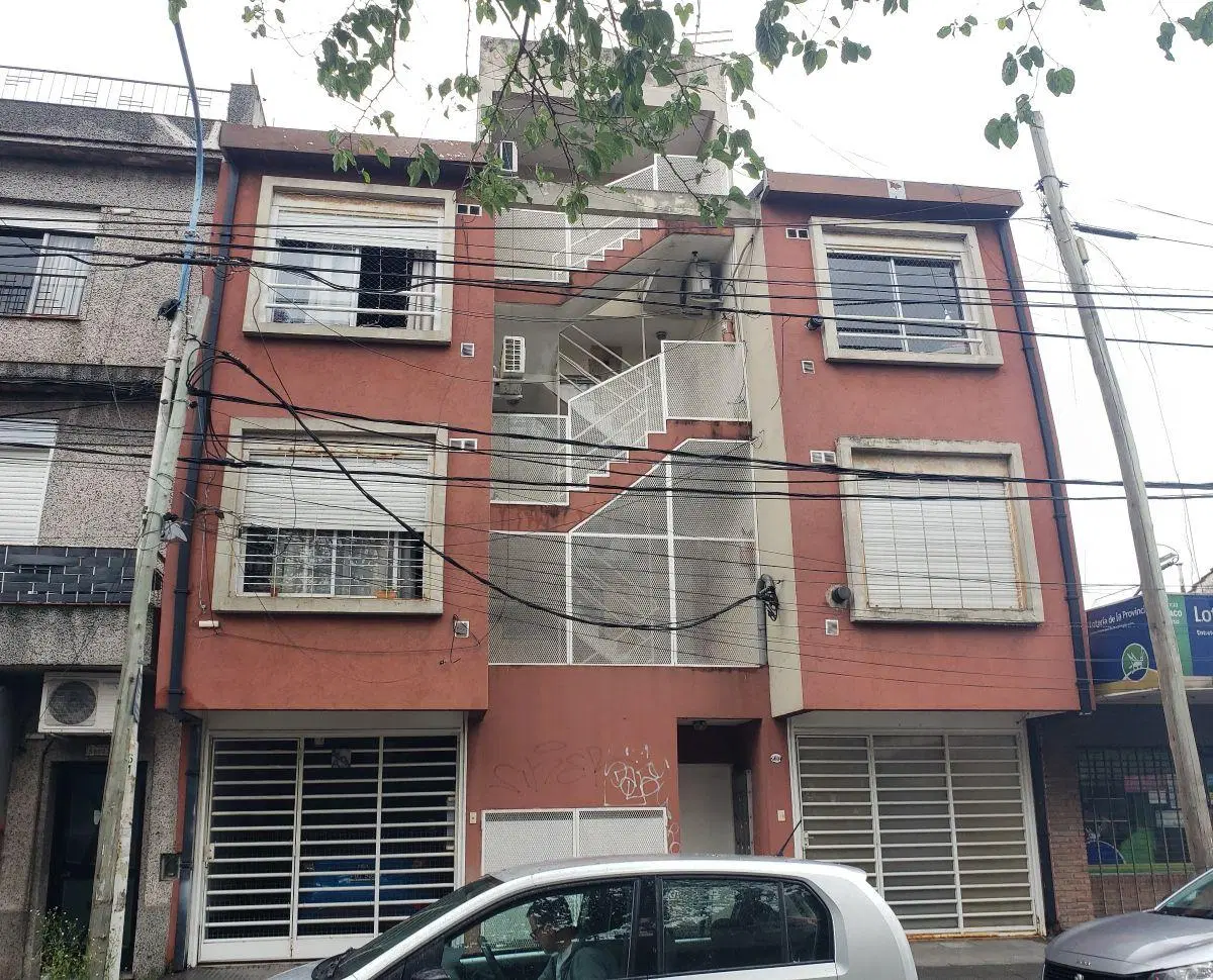 Departamento de 60 m² con 1 dormitorio en alquiler en Caseros 1