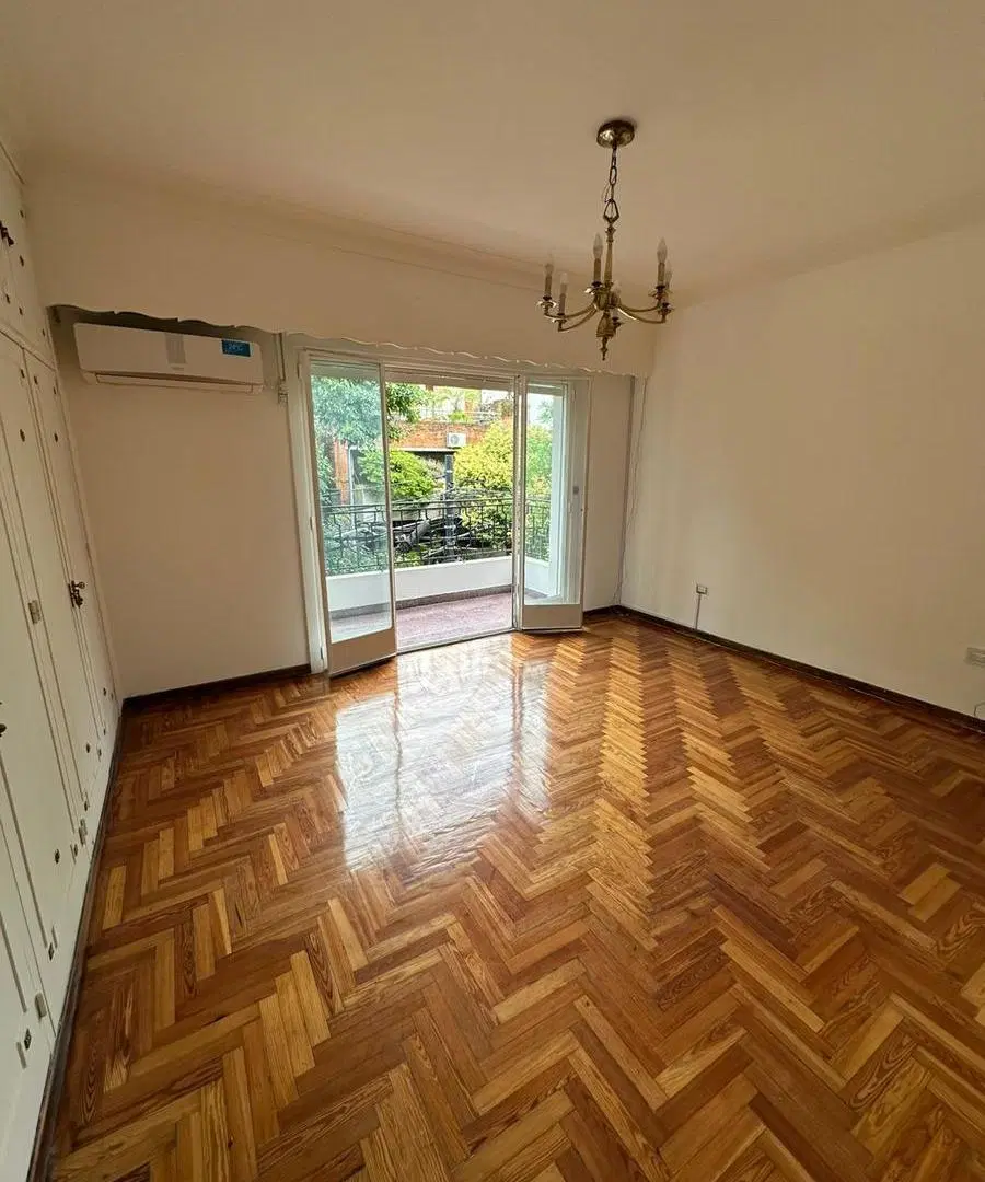Departamento en Alquiler 4 ambientes con COCHERA 5