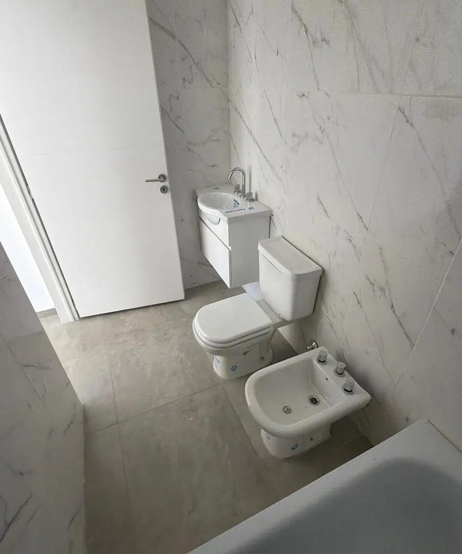 Semipiso de 2 ambientes al frente 4