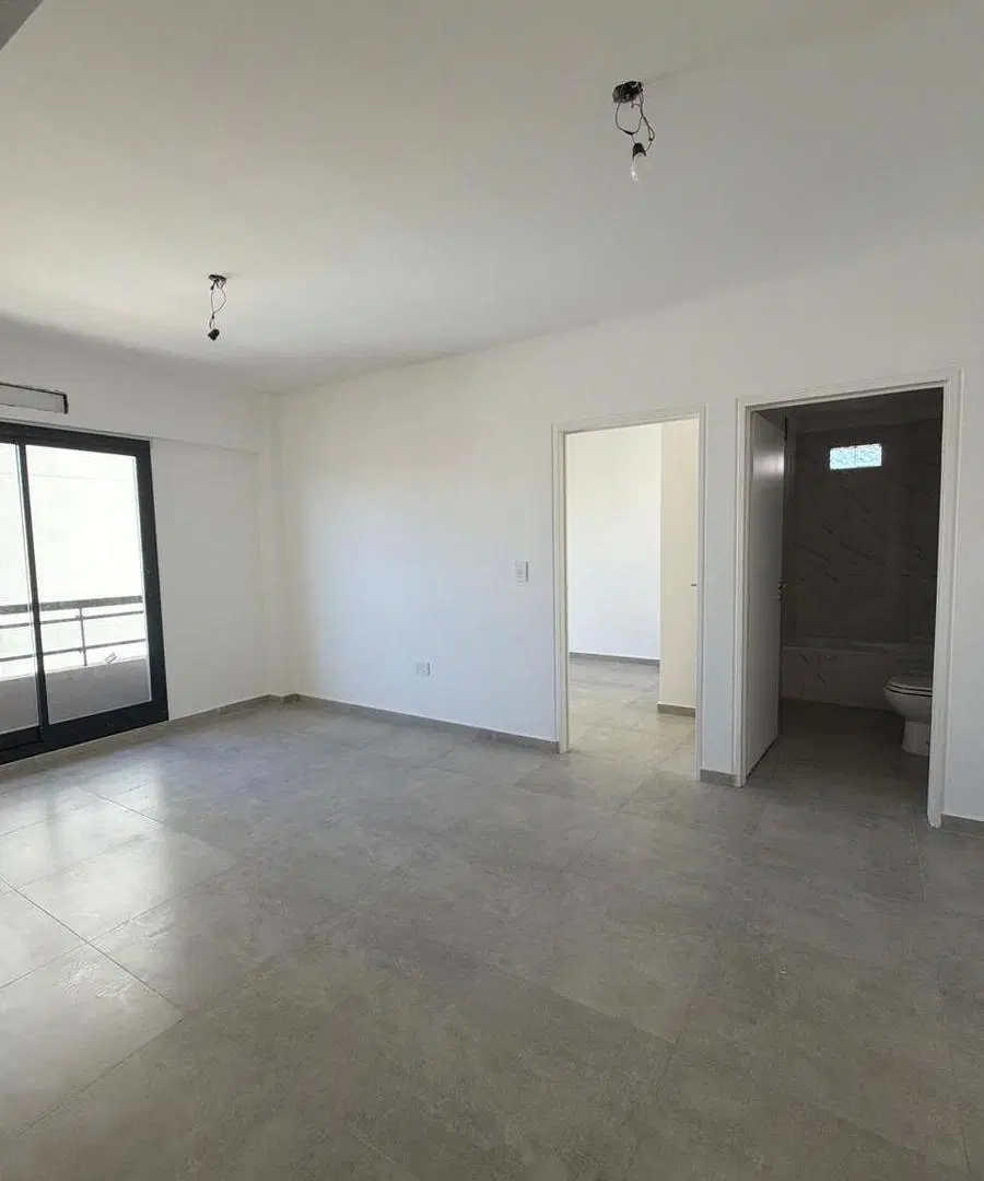 Semipiso de 2 ambientes al frente 5