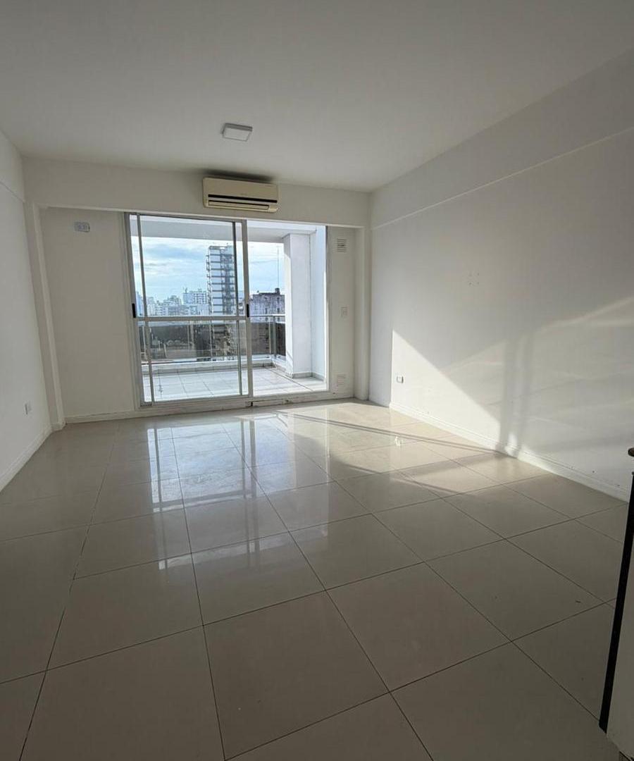 Monoambiente en venta en Caballito con balcon