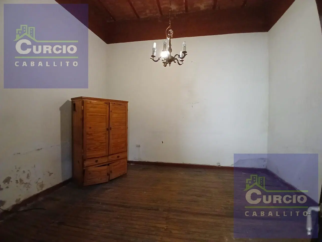 Casa 7 ambientes o mas. | AVENIDA CASEROS al 3800 1