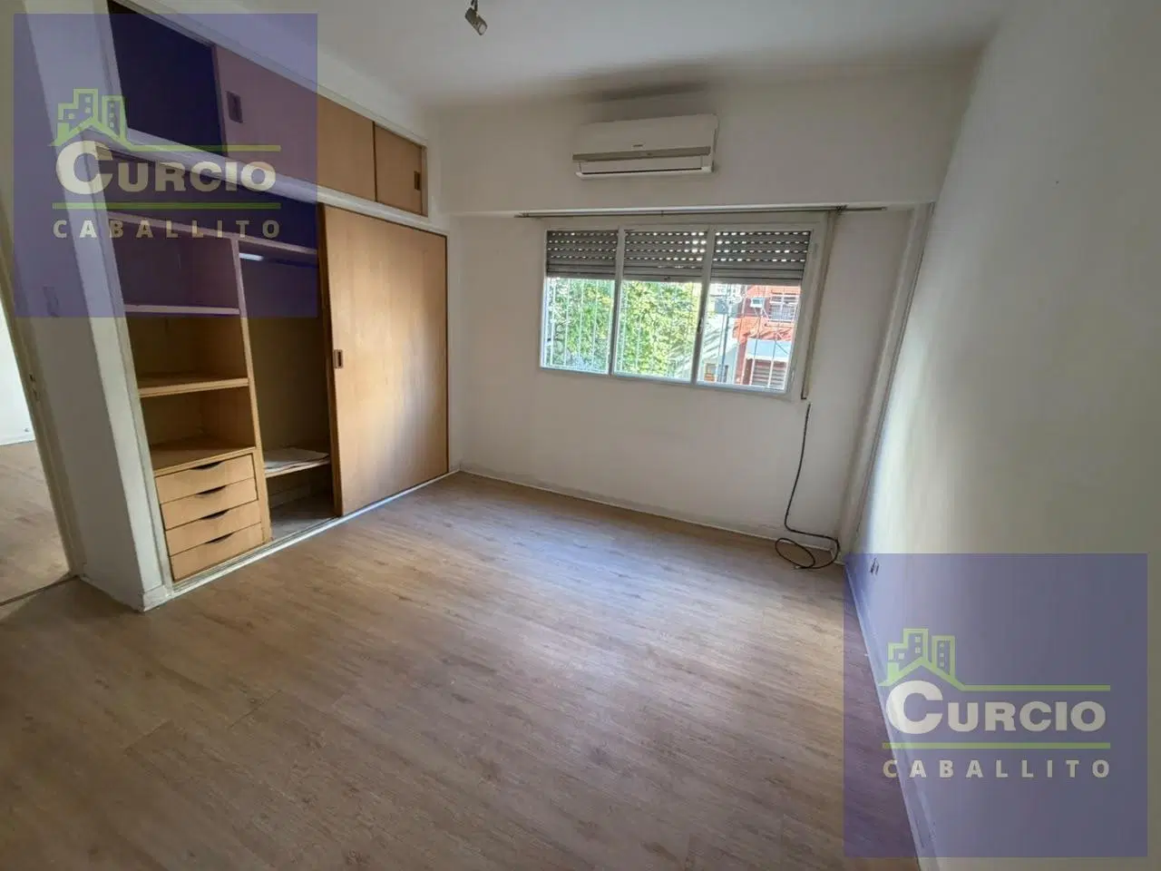 Departamento dos ambientes en alquiler en CABALLITO 2