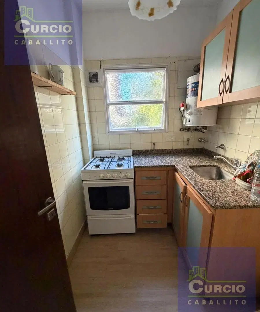 Departamento dos ambientes en alquiler en CABALLITO 4