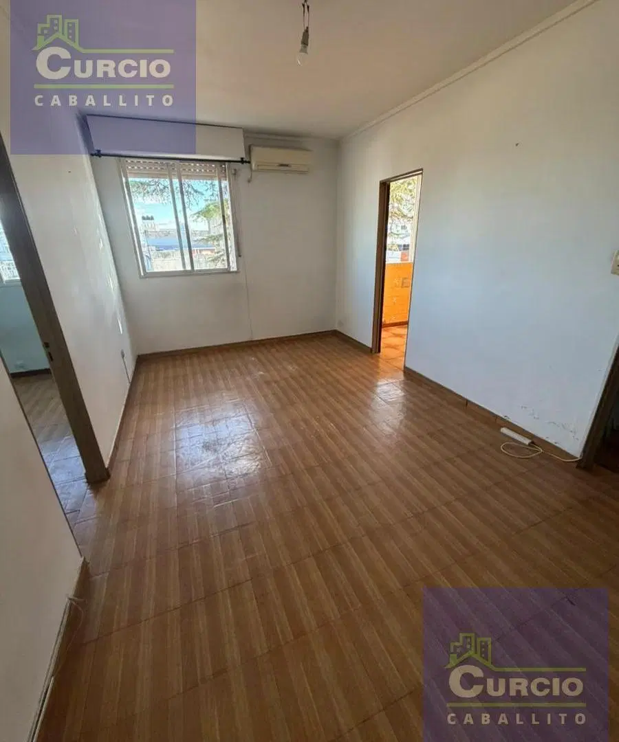 Departamento dos ambientes en venta en Boedo 8