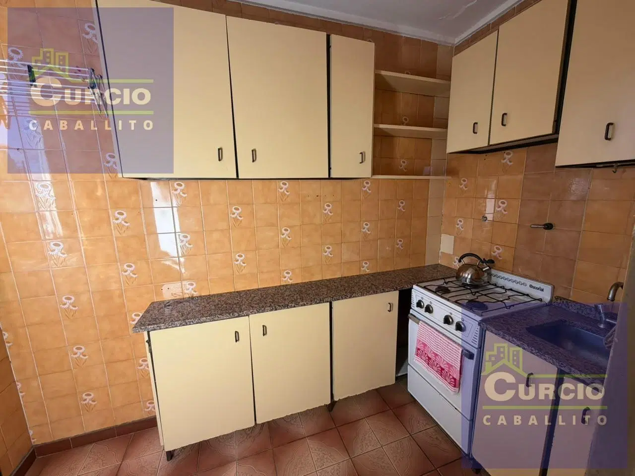 Departamento dos ambientes en venta en Boedo 4