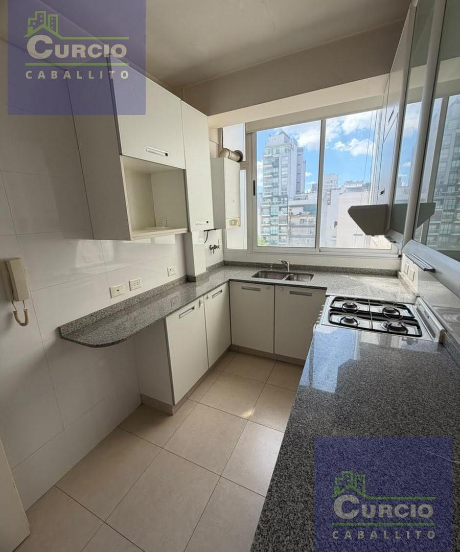 Foto de Departamento 4 ambientes con cochera en Caballito, imagen 5