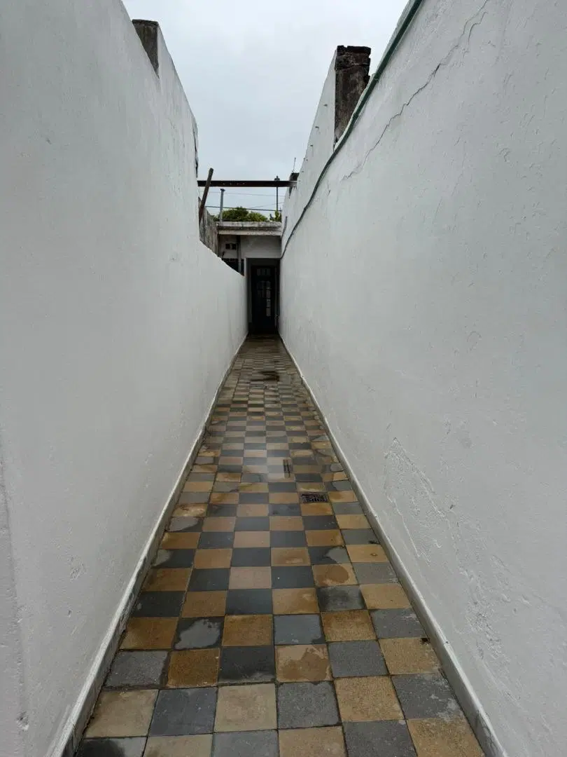 VENTA - CASA 3 DORMITORIOS - BARRIO SAN VICENTE 4