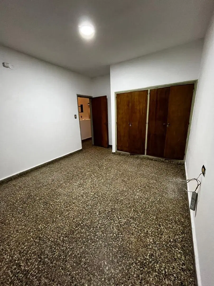 ALQUILA - DEPTO 2 DOR - BARRIO SAN VICENTE 5