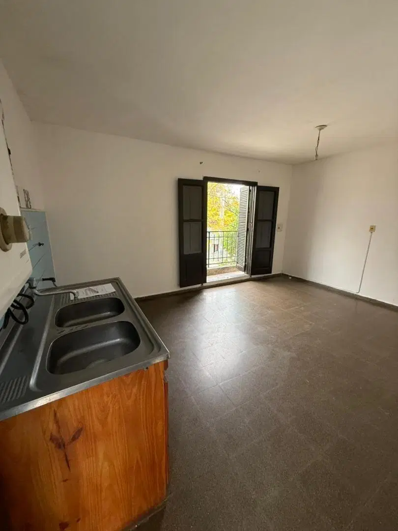 Depto tipo Casa con Cochera sin Expensas - 1 Dormitorio 4