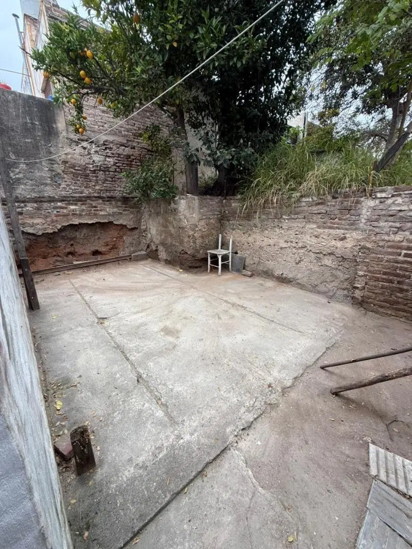 Depto tipo Casa con Cochera sin Expensas - 1 Dormitorio 1