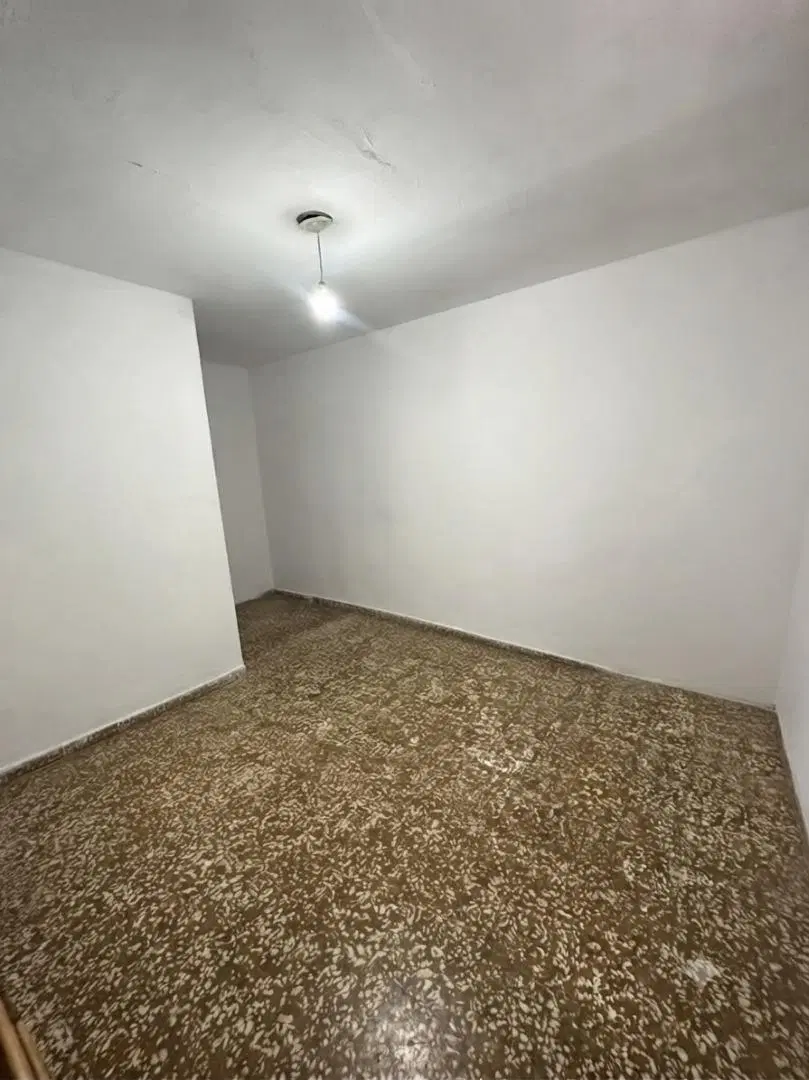 ALQUILER - CASA 2 DORMITORIOS - BARRIO ALTAMIRA 2