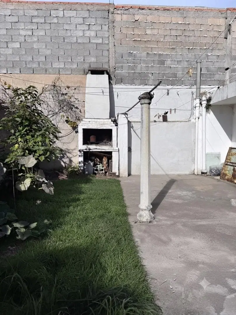 ALQUILER - CASA 2 DORMITORIOS - BARRIO ALTAMIRA 4