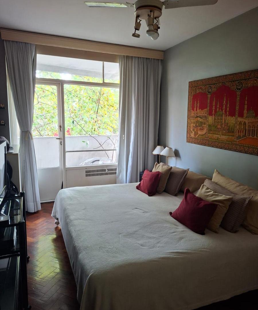 Departamento 4 ambientes con dependencia de servicio