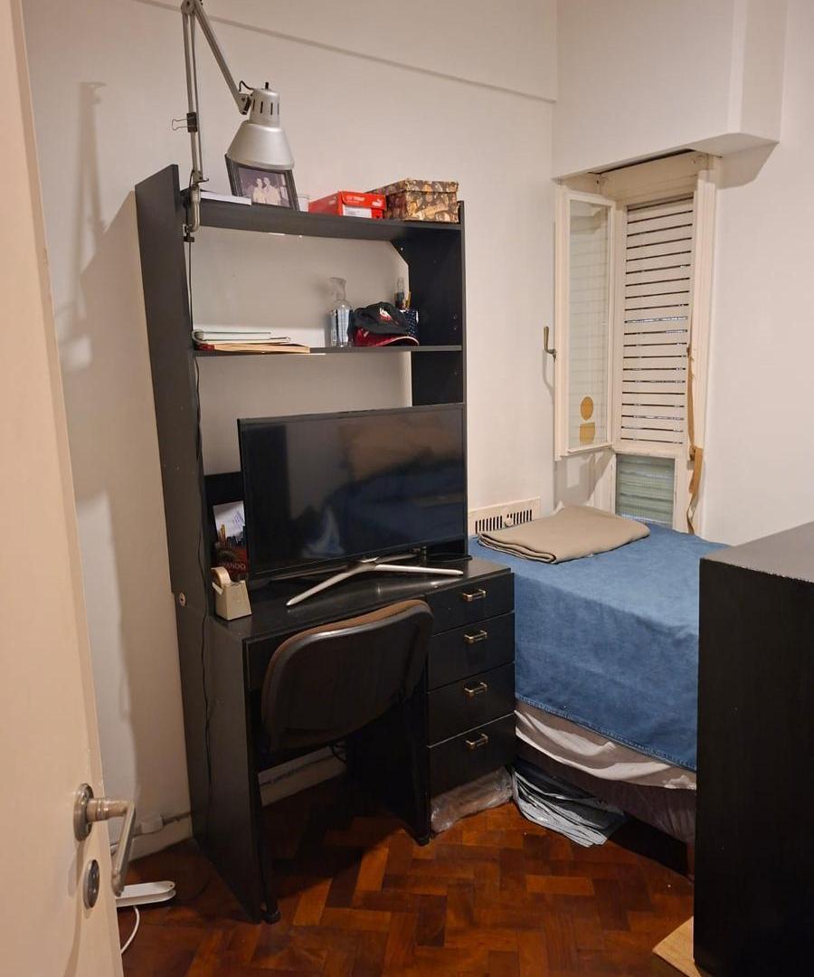 Departamento 4 ambientes con dependencia de servicio