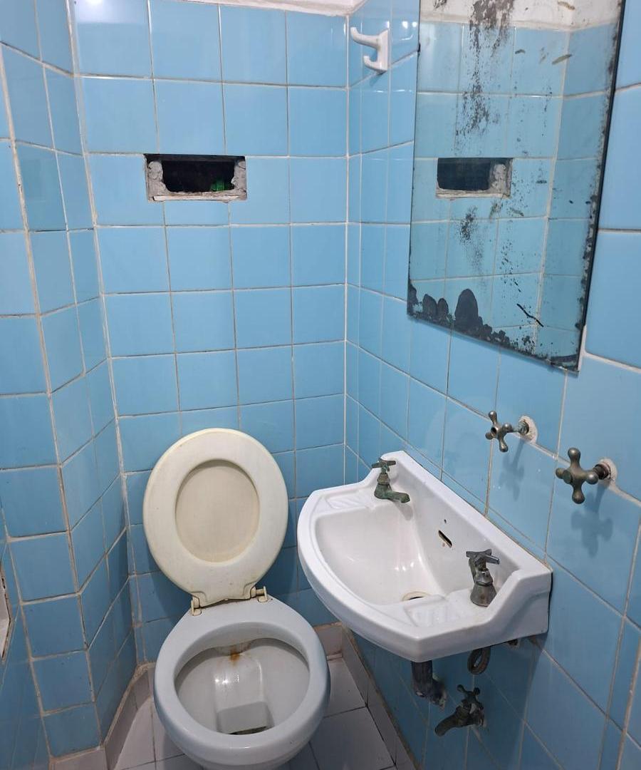 Departamento 4 ambientes con dependencia de servicio