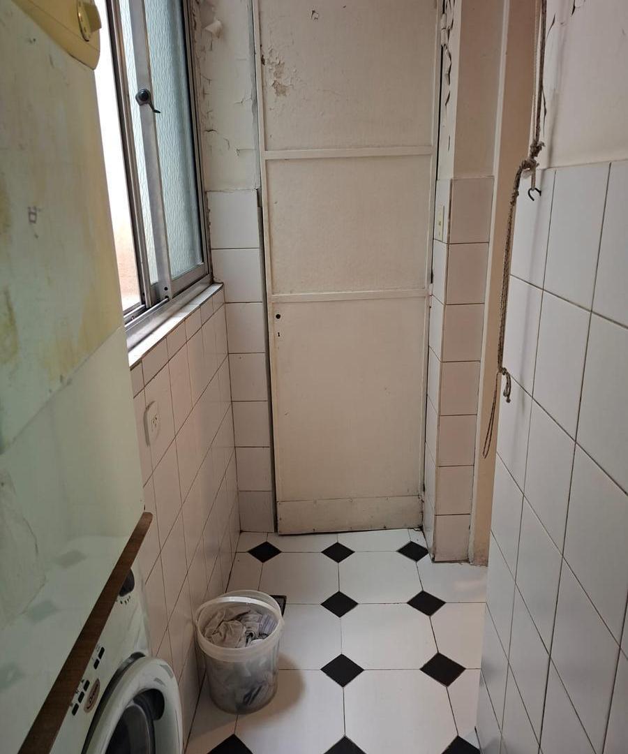 Departamento 4 ambientes con dependencia de servicio