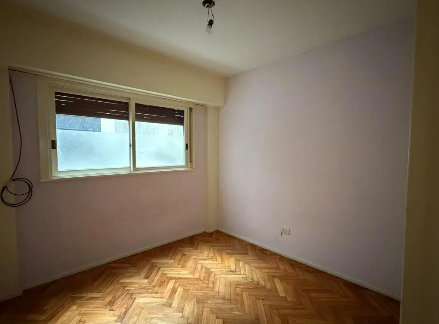 Departamento en ALQUILER de 3 AMBIENTES con Balcón 8