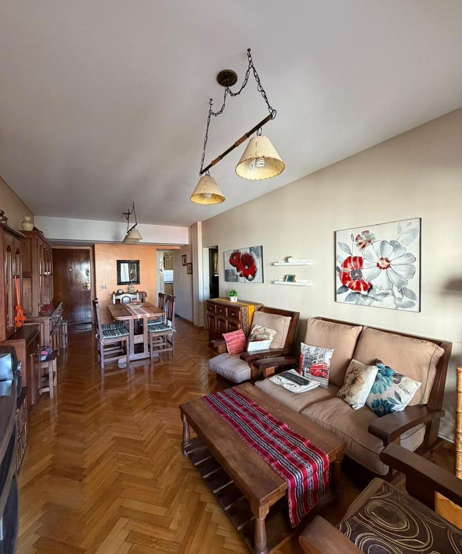 Foto de Venta Departamento de 5 AMBIENTES con espacio guardacoches, imagen 3
