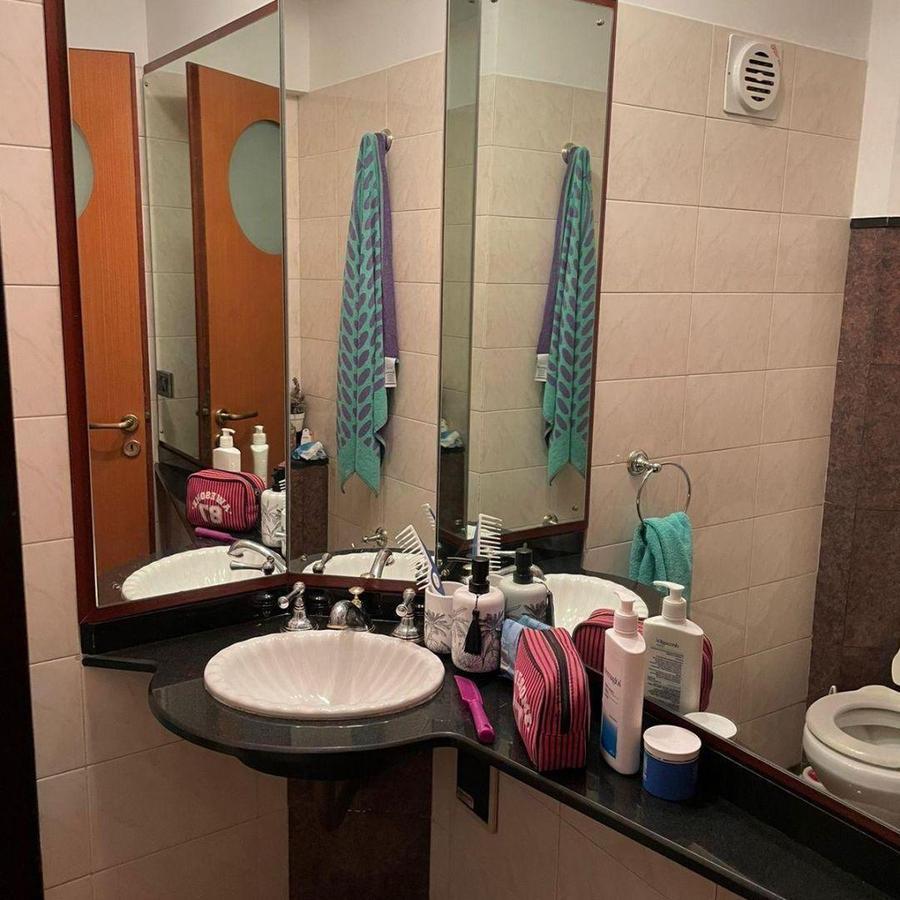 Venta - Villa Lugano - Chalet de Categoría 5 Ambientes 5