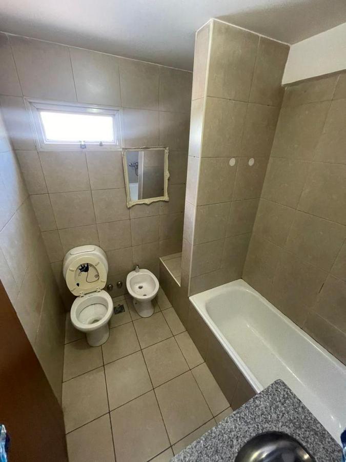 Venta 2 Ambientes con Cochera Parque Avellaneda 5