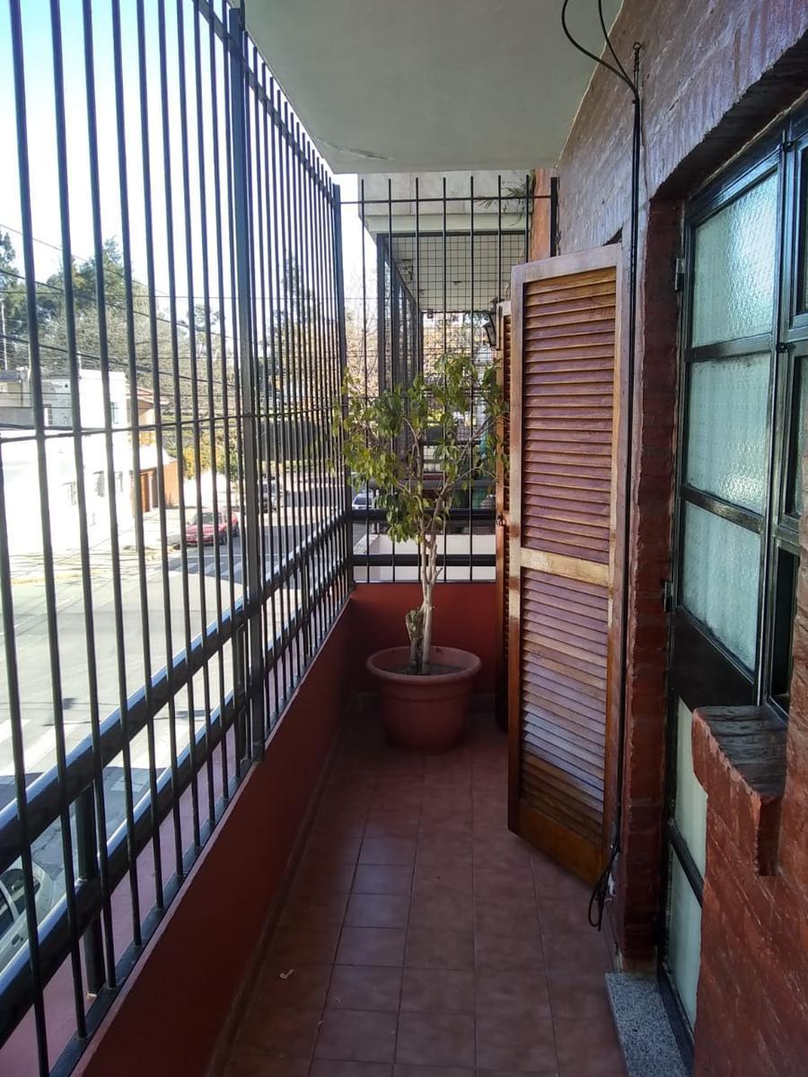 Venta Departamento 3 Ambientes C/dependencia Villa Lugano 2