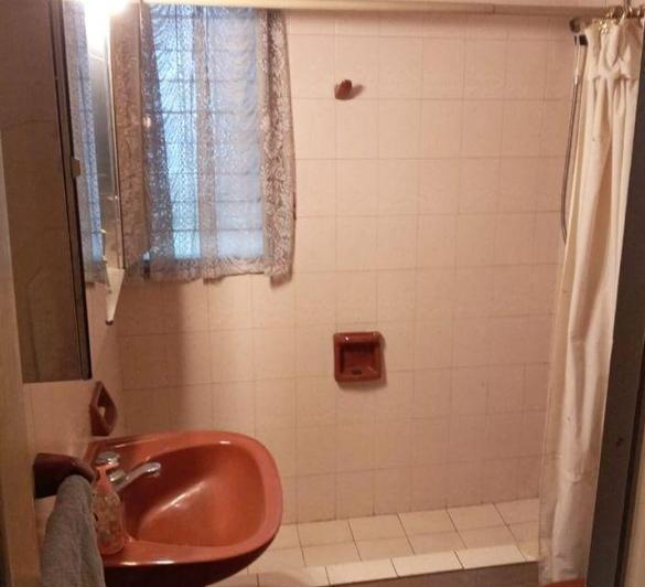 VENTA CASA 3 AMBIENTES CON JARDIN Y GARAGE VILLA LUGANO 5
