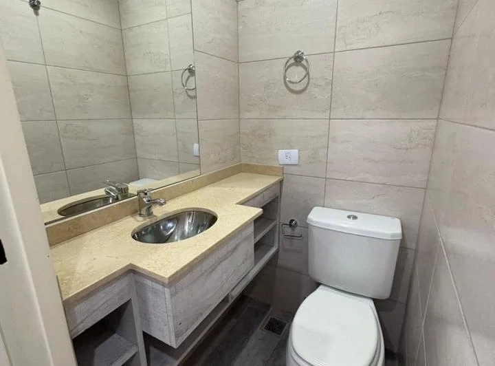 ALQUILER DEPARTAMENTO 3 AMBIENTES CON BALCÓN CON PARRILLA EN VILLA LUGANO 4