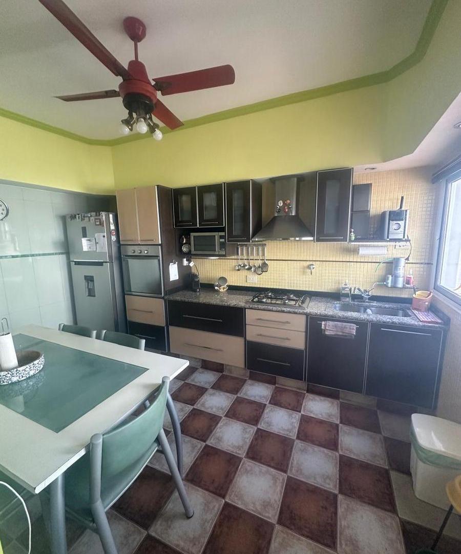 Foto de VENTA DE IMPORTANTE PH 4 AMBIENTES TIPO CASA EN VILLA LUGANO, imagen 3