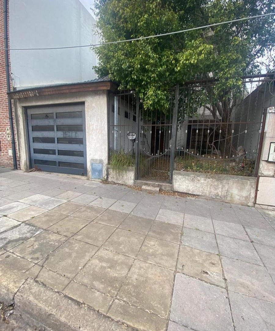 Foto de VENTA DE CASA 4 AMBIENTES CON GARAGE en Parque Avellaneda, CABA, imagen 4