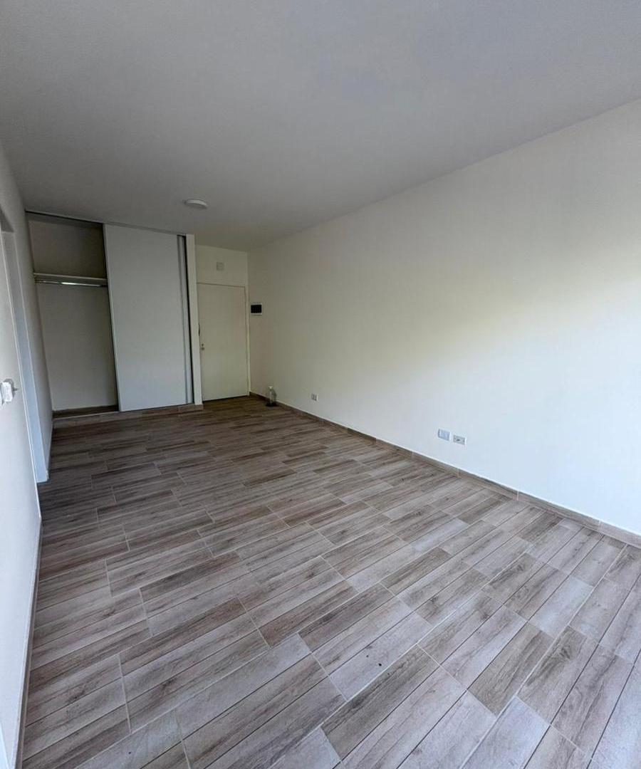 Foto de VENTA DEPARTAMENTO MONOAMBIENTE A ESTRENAR CON BALCÓN Y COCHERA APTO, imagen 2