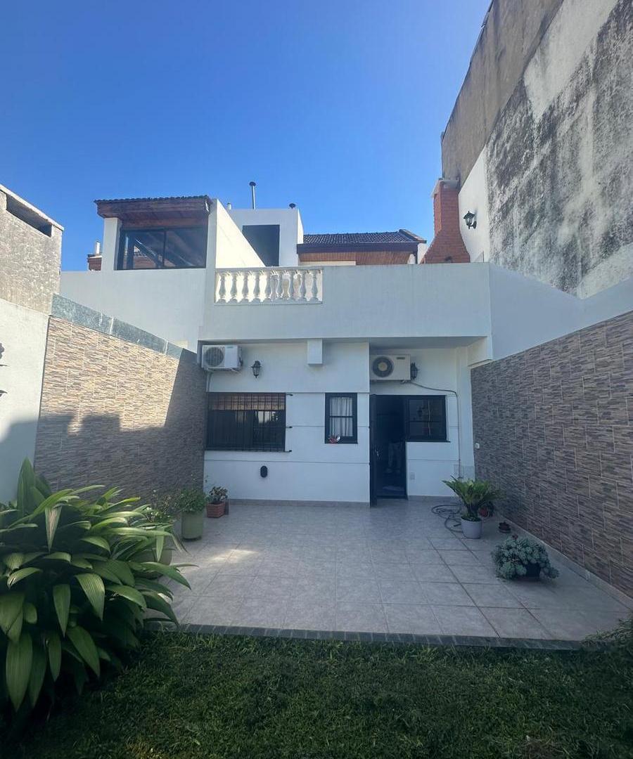 Foto de VENTA DÚPLEX 3 AMBIENTES CON ENTRADA INDEPENDIENTE en Villa Lugano, CABA, imagen 4
