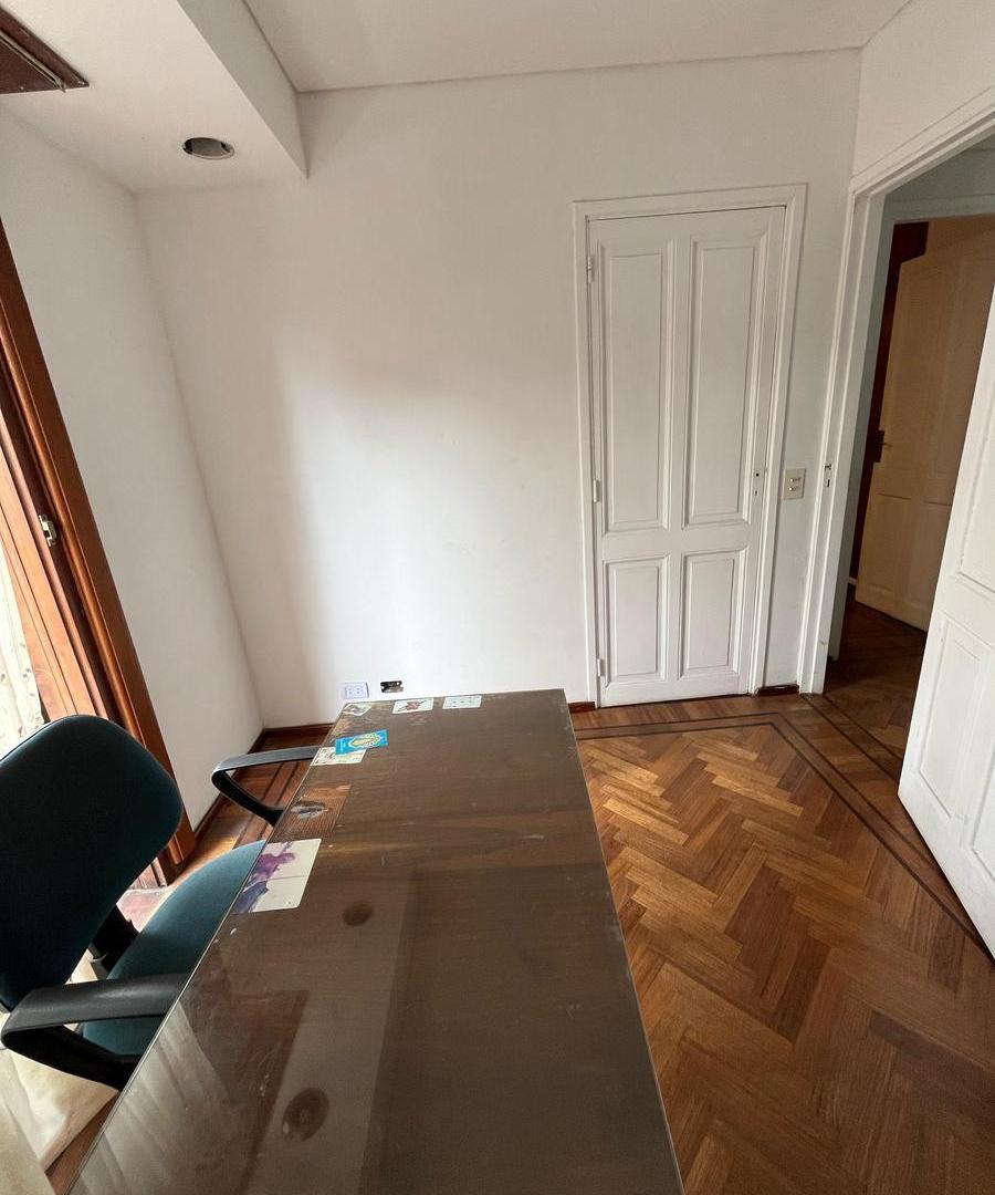 Foto de VENTA CASA EN 2 PLANTAS 4 AMBIENTES CON COCHERA, JARDIN, PILETA Y, imagen 4