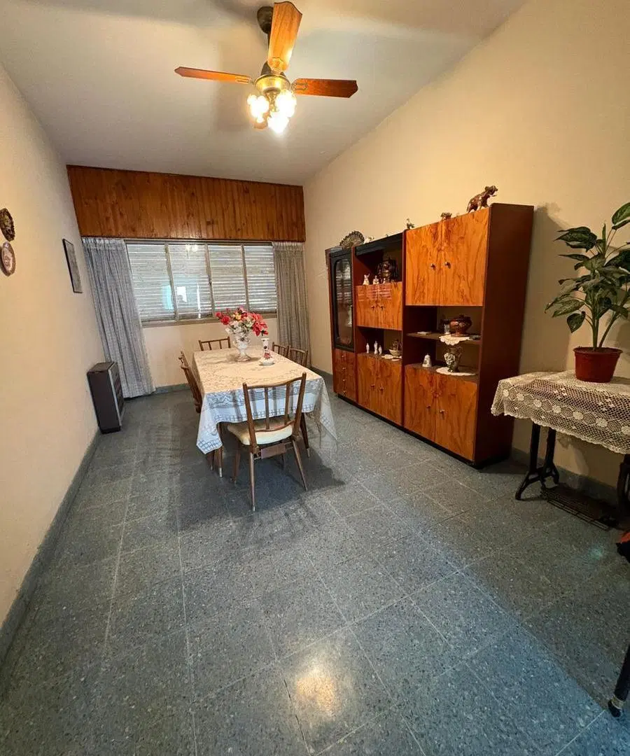 VENTA DE CASA 3 AMBIENTES CON LOCAL, GRAN POTENCIAL DE INVERSIÓN en Villa Lugano, Capital Federal 3