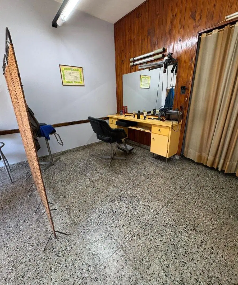 VENTA DE CASA 3 AMBIENTES CON LOCAL, GRAN POTENCIAL DE INVERSIÓN en Villa Lugano, Capital Federal 4
