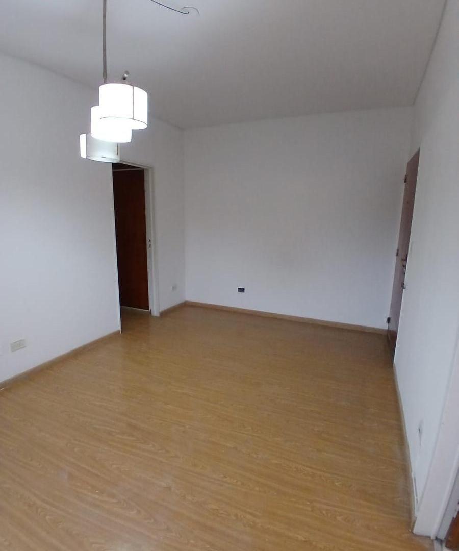 Foto de VENTA DEPARTAMENTO 3 AMBIENTES CON BALCÓN AL CONTRAFRENTE Y COCHERA en, imagen 5