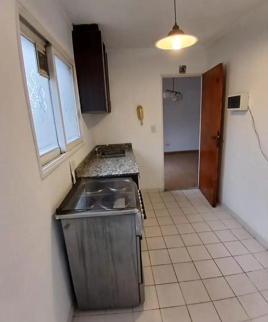 VENTA DEPARTAMENTO 3 AMBIENTES CON BALCÓN AL CONTRAFRENTE Y COCHERA en Villa Lugano, CABA 3