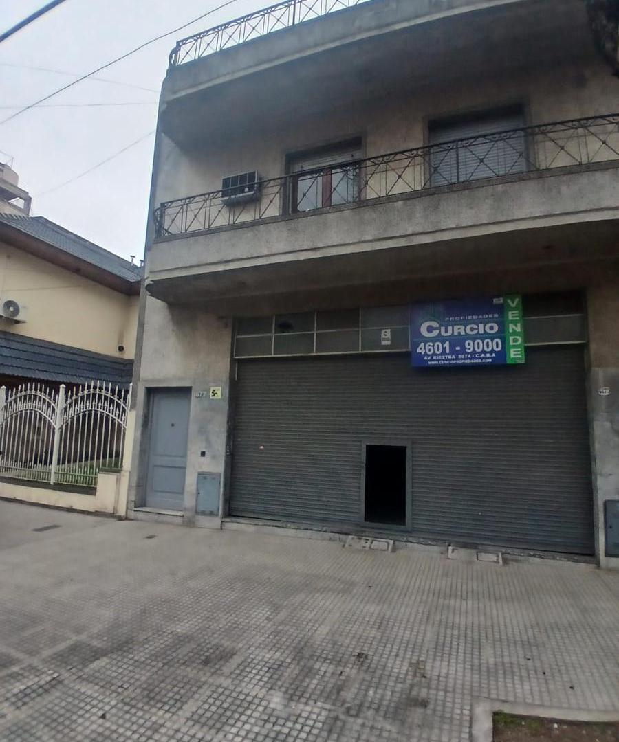Foto de VENTA AMPLIO LOCAL COMERCIAL CON BAÑO A METROS DE CENTRO COMERCIAL, imagen 3