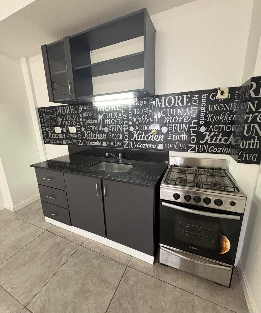 Foto de VENTA DE DEPARTAMENTO MONOAMBIENTE CON PATIO Y PARRILLA en Mataderos, imagen 4