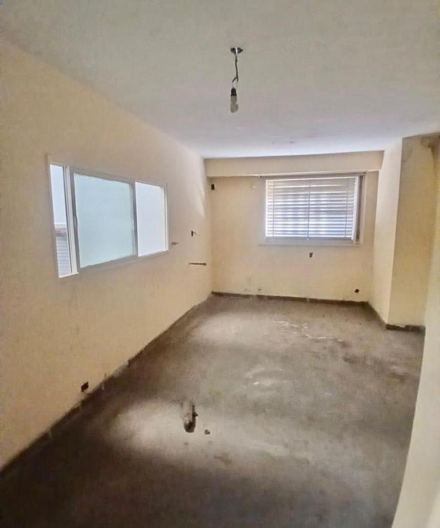 Foto de VENTA GALPÓN CON OFICINA en Villa Lugano, CABA, imagen 1