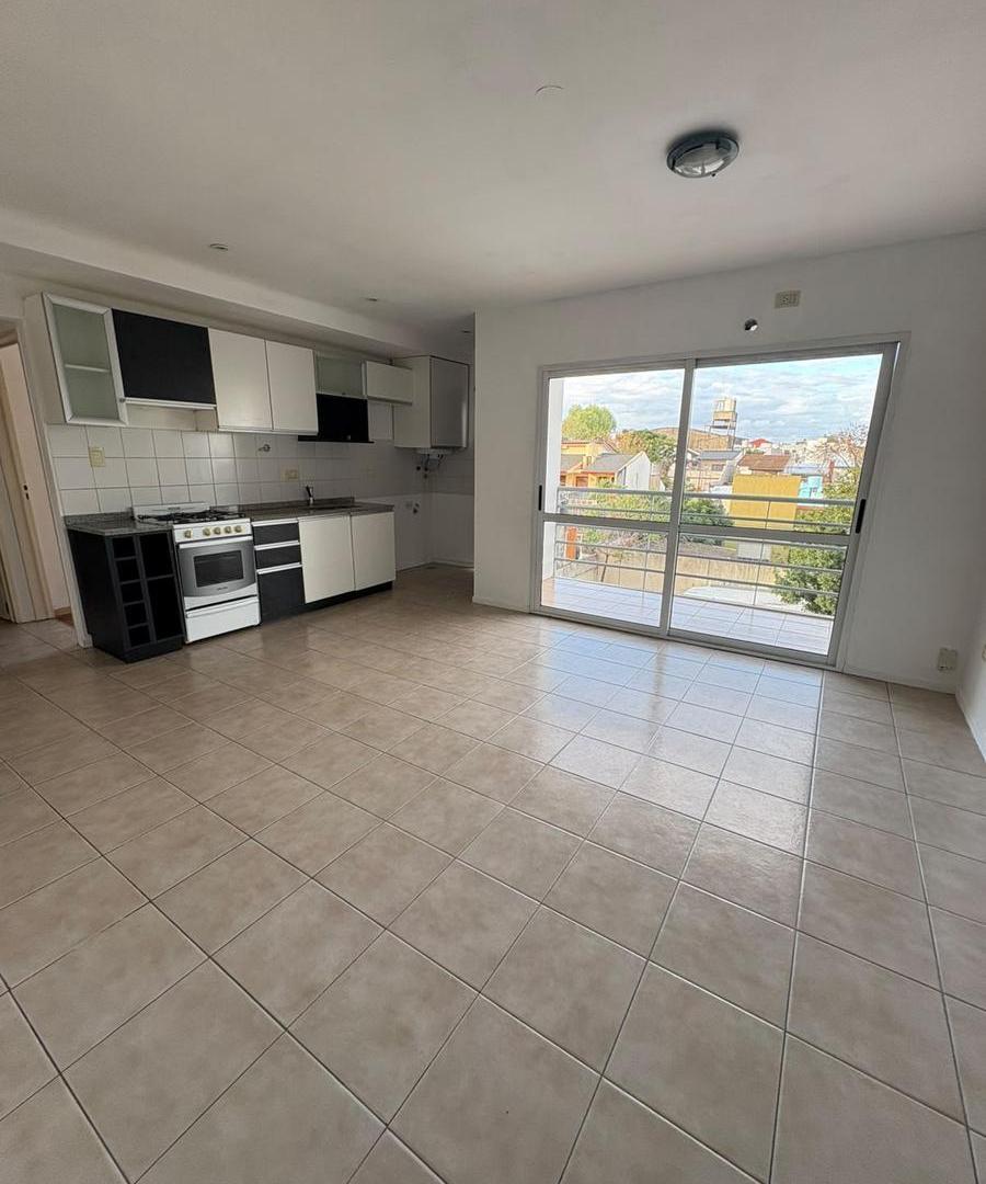 Foto de ALQUILER DE DEPARTAMENTO 2 AMBIENTES en Villa Lugano, CABA, imagen 2