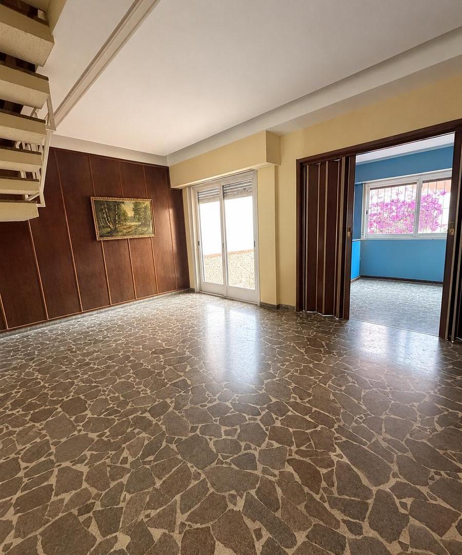Foto de VENTA DE CASA 4 AMBIENTES CON COCHERA Y TERRAZA en Villa Lugano, CABA, imagen 4