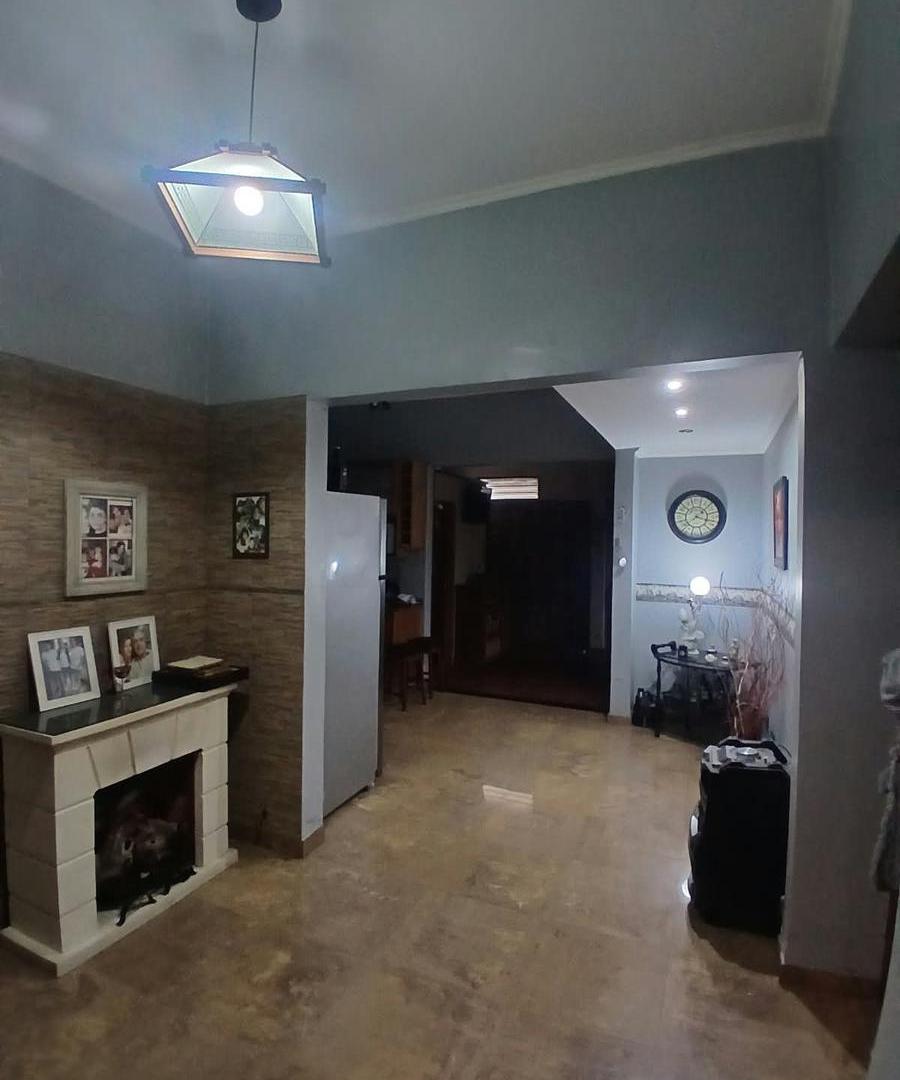 Foto de PH DE 5 AMBIENTES AL FRENTE CON TERRAZA, PARRILLA Y SUITE EN VILLA, imagen 5