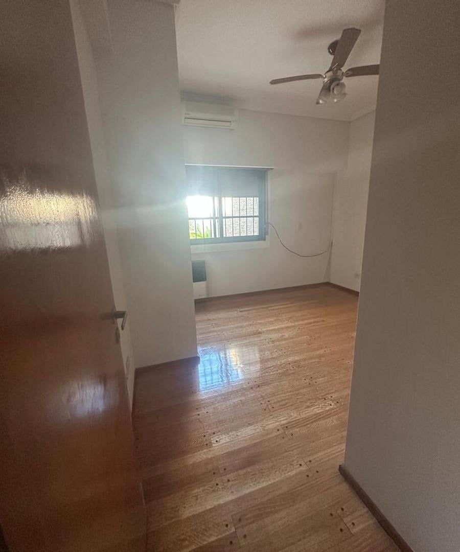 Foto de VENTA DÚPLEX 3 AMBIENTES CON ENTRADA INDEPENDIENTE en Villa Lugano, CABA, imagen 1
