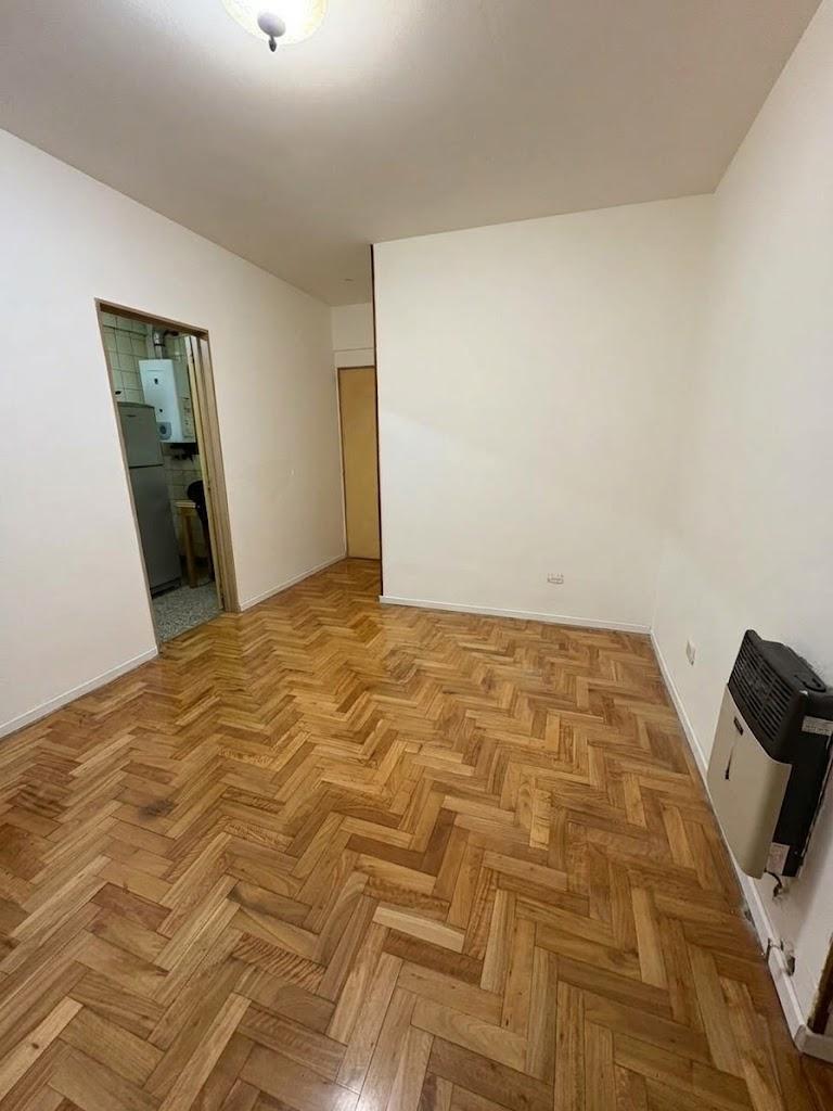 Foto de ALQUILER DE DEPARTAMENTO 2 AMBIENTES en Caballito, CABA, imagen 3
