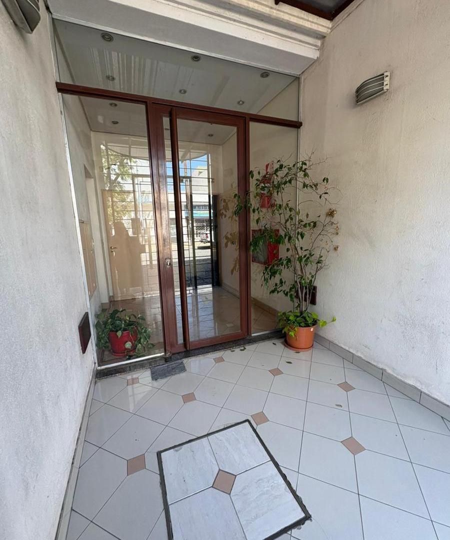 Foto de VENTA DE DEPARTAMENTO MONOAMBIENTE AL FRENTE APTO CRÉDITO en Villa, imagen 3