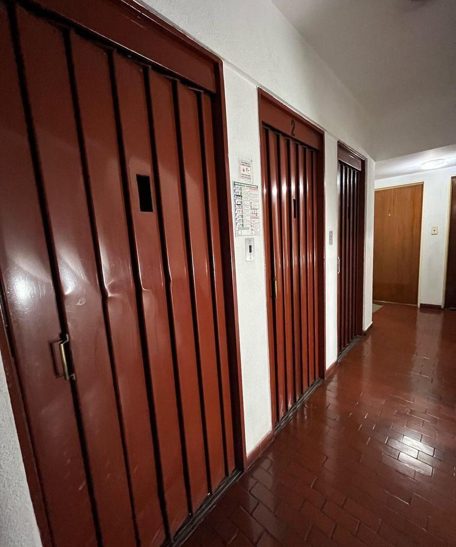 Foto de VENTA DEPARTAMENTO 2 AMBIENTES CON POTENCIAL PARA ARMAR UN 3 AMBIENTES, imagen 5