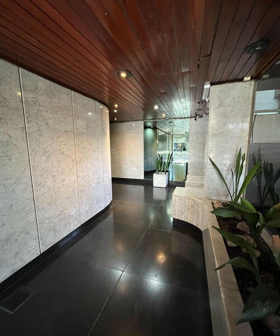 Foto de VENTA DEPARTAMENTO 2 AMBIENTES CON POTENCIAL PARA ARMAR UN 3 AMBIENTES, imagen 3