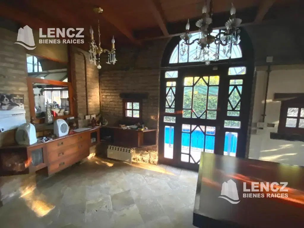 Venta Casa de 5 Amb con Pileta en Don Bosco -Estilo Patagónico!! TU PROXIMA CASA 4
